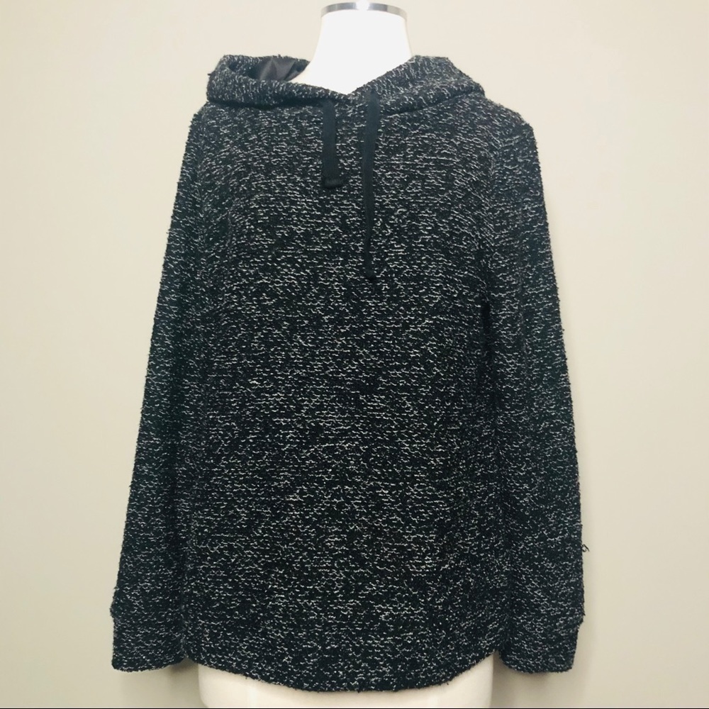 Fabletics Black and White Woven Yukon Hoodie, Med